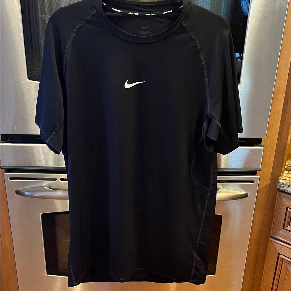 Nike Pro dri-fit slim XL black t-shirt - Picture 3 of 6